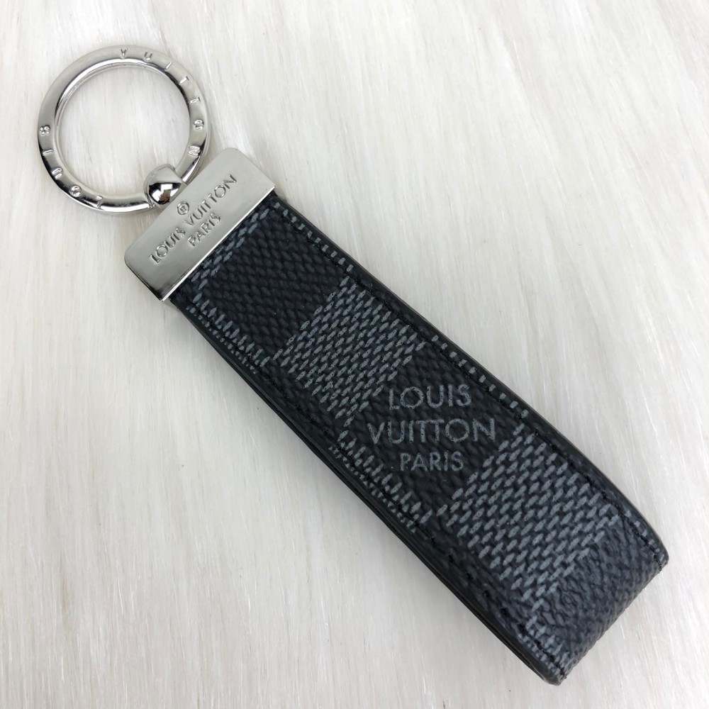 Louis Vuitton Damier Graphite Dragonne Key Holder - Black Keychains,  Accessories - LOU130099